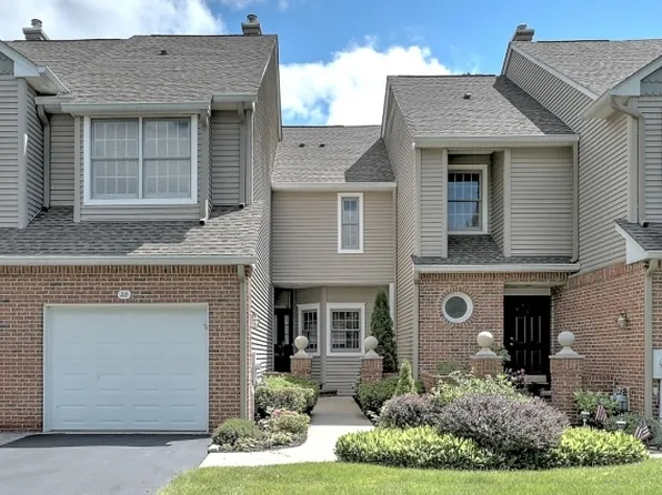 28 Clements Ct, Roseland Boro, NJ 07068