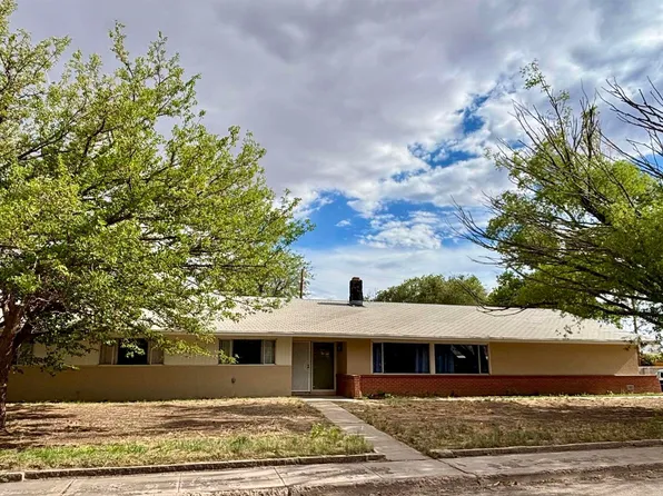 805 Mount Taylor Ave, Grants, NM 87020