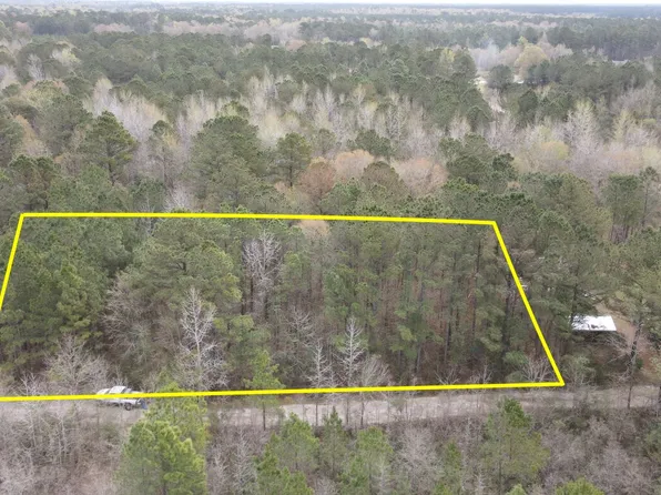 74 Farrior Dr, Maple Hill, NC 28454