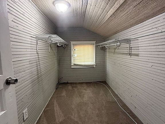 3rd image of 320 Elberta St #B