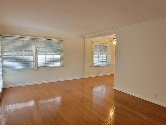 2nd image of 1839 Thayer Ave #1841-1/2