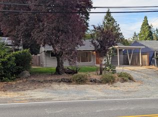 2530 NE 178th St, Lake Forest Park, WA 98155