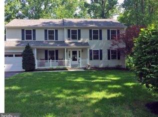 403 Woodland Dr, Downingtown, PA 19335