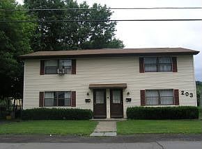 2nd image of 203 Hannah St