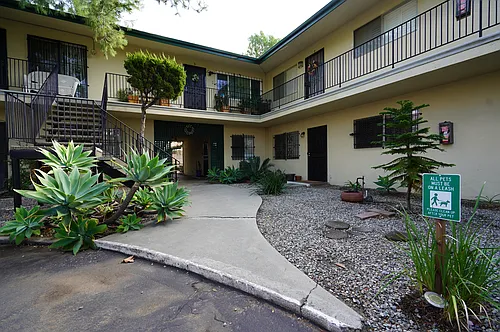 35 El Nido Ave #2 Photo 1