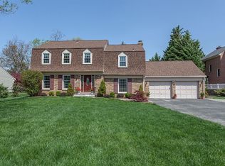 9821 Glen Rd, Rockville, MD 20854