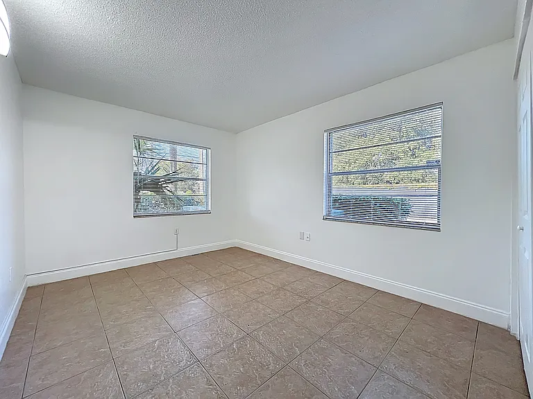 2569 N Alafaya Trl #135 — Photo 10