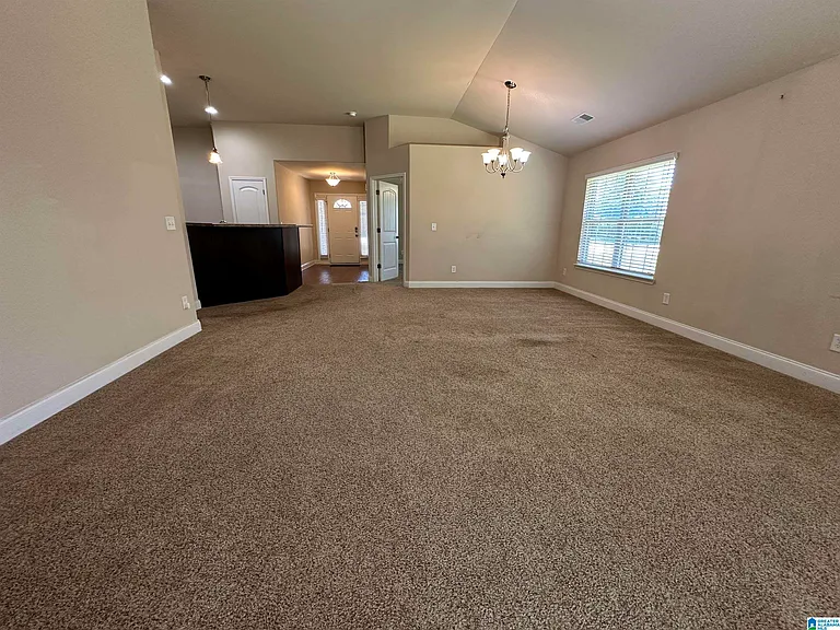 480 River Crest Dr N — Photo 6