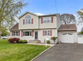 15 Adams Street E, East Islip, NY 11730