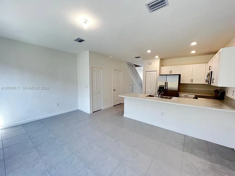 11876 SW 245th Ter #11876 — Photo 6