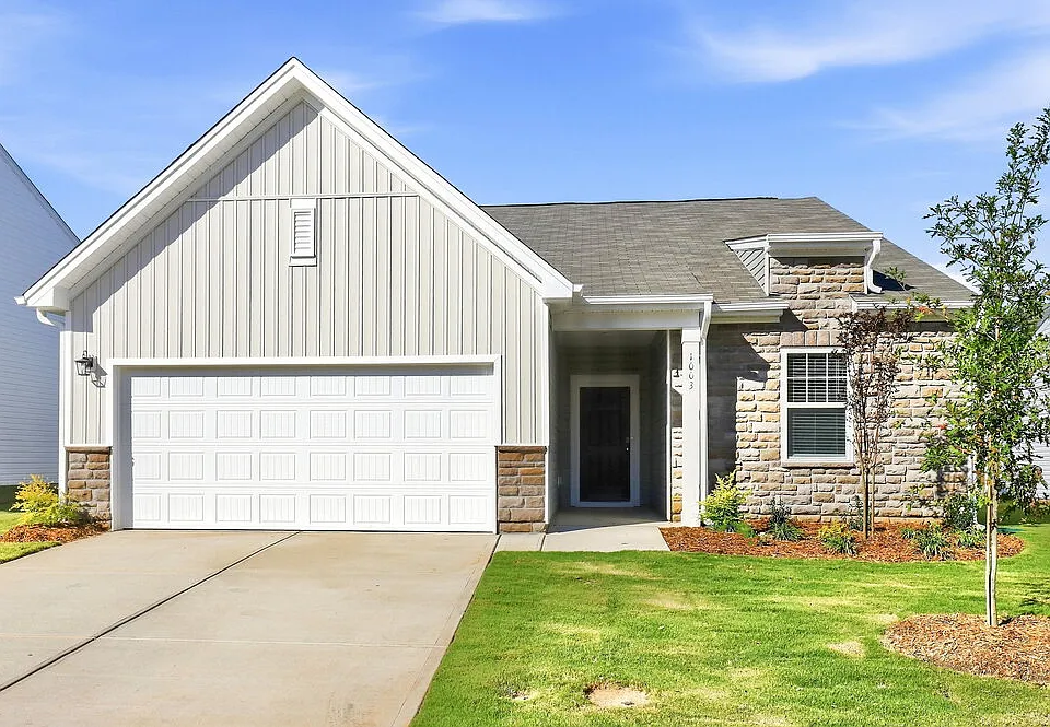 1003 Riverbank Dr