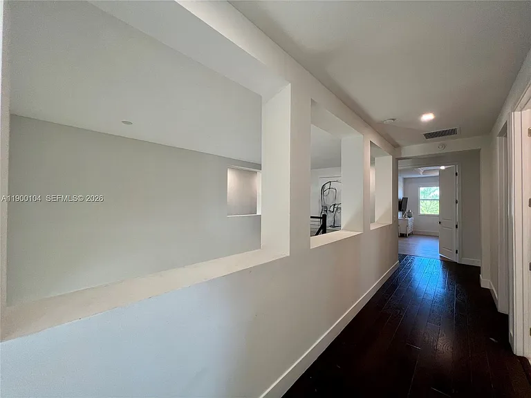 11 NW 122nd Ave — Photo 49