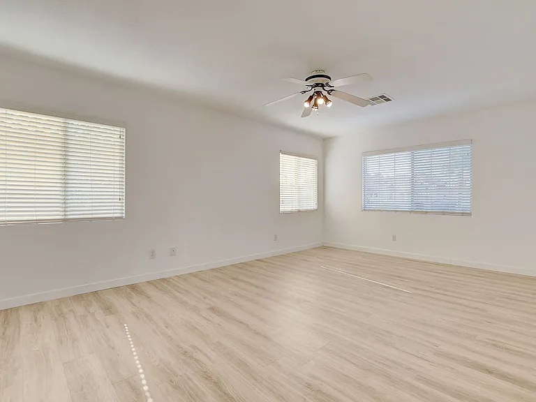 8401 Desert Quail Dr — Photo 36