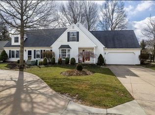 3382 Hunter Pkwy, Cuyahoga Falls, OH 44223