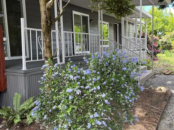 12709 NE Hollyhills Drive, Bothell, WA 98011