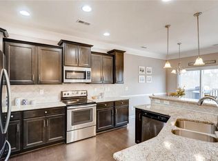 390 Almora Loop UNIT 381, Mooresville, NC 28115