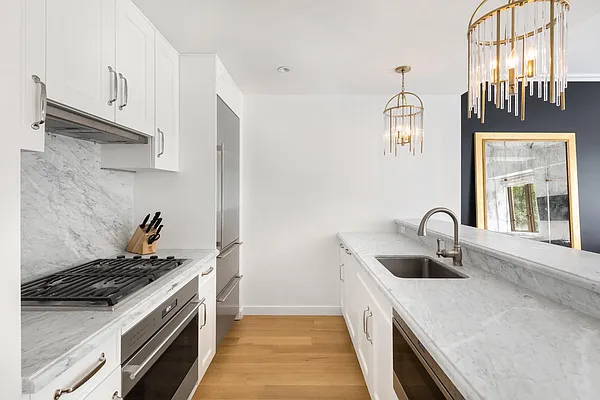 Rented by Douglas Elliman | media 40