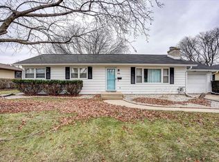 356 Hoover St, Sun Prairie, WI 53590
