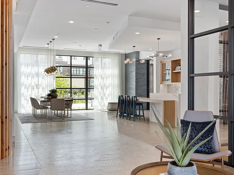 Resident Lounge Standard in the Heights