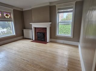 218 N 15th Ave E #3, Duluth, MN 55812