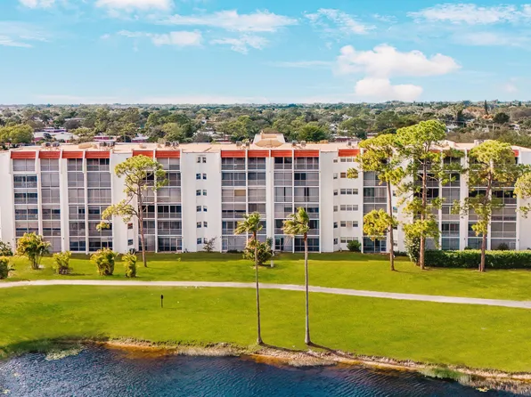 3593 Birdie Drive #203, Lake Worth, FL 33467