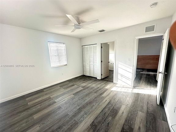 3rd image of 7130 Rue Versailles APT 10