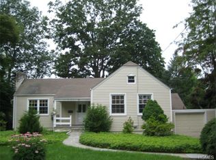 11 Manor Ave, White Plains, NY 10605