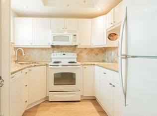 325 Charlemagne Blvd APT 107C, Naples, FL 34112