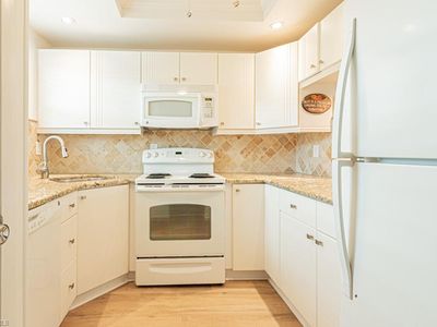 325 Charlemagne BLVD #C107, Naples, FL, 34112