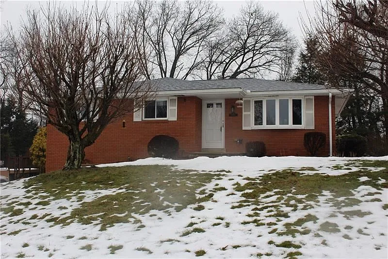 145 Stotler Dr photo 1