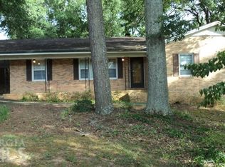 220 Calhoun Dr, Athens, GA 30601