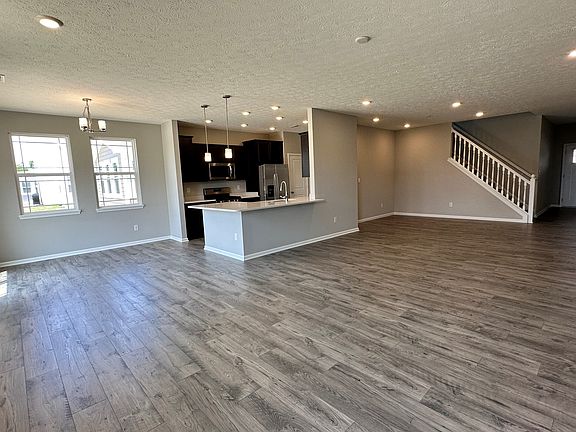 3rd image of 8798 Blackburn St