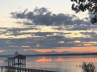 209 Loring Ct, Orange Park, FL 32073