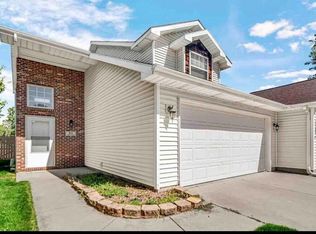 60 Lukes Ct, Hobart, IN 46342