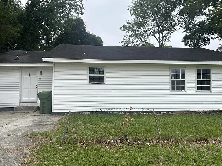 701 Pawley St — Photo 2