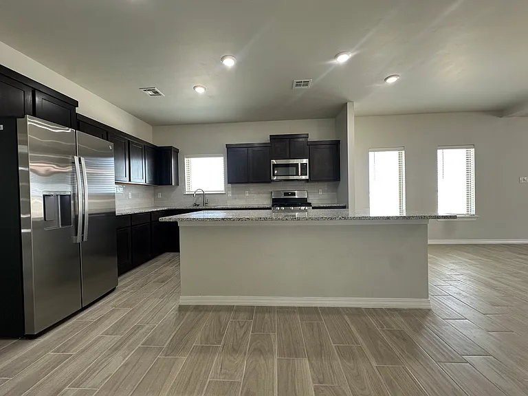 417 Samuel Blount Ct — Photo 17
