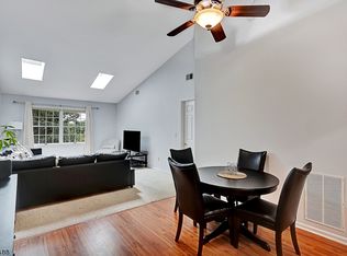 4 Smithfield Ct, Basking Ridge, NJ 07920