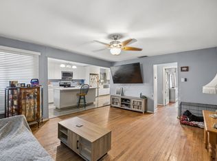1108 S Edgefield Ave, Dallas, TX 75208