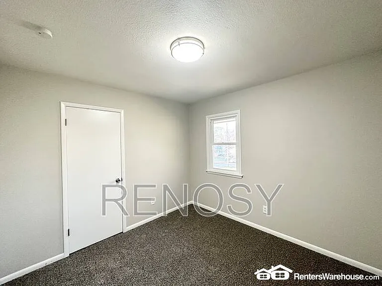 3315 SE 4th St — Photo 7