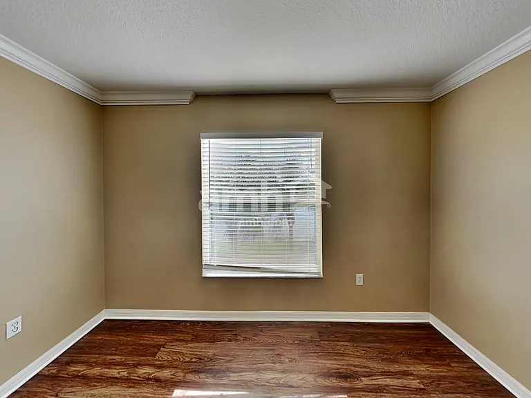 3247 Chessington Dr — Photo 21