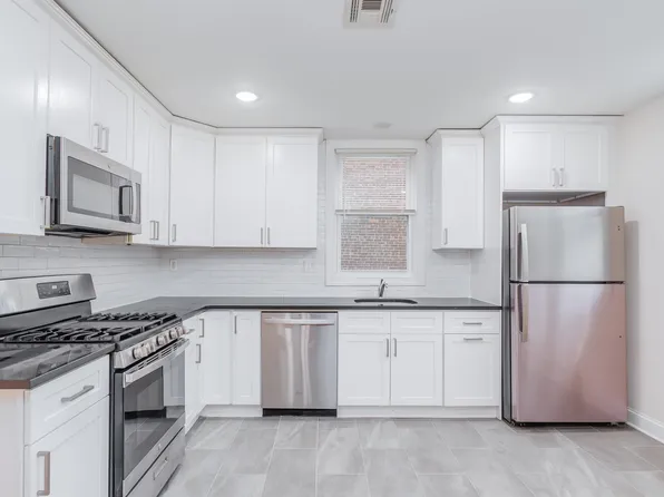 77 West 50th Street image 13 of 16