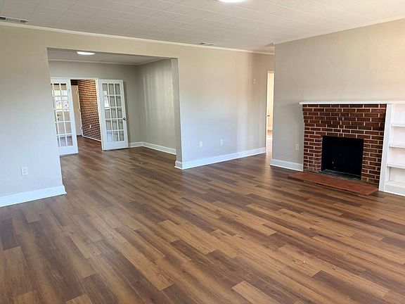 4th image of 652 5th St E