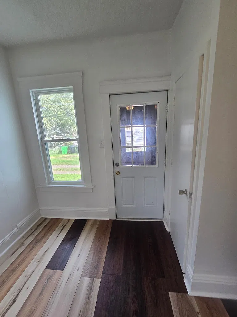 3 bed, 1.5 bath, 1280 sqft, $953 — Photo 4