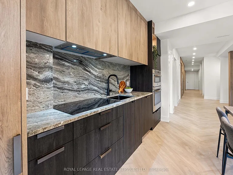 118 Coastline Dr — Photo 29