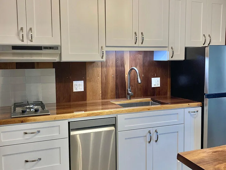 347 Ainako Ave #B — Photo 8