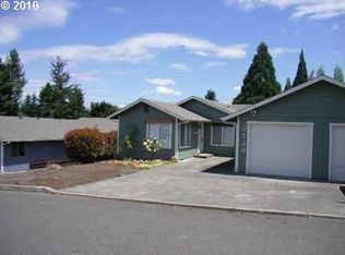 2729 W Lorraine Ave, Roseburg, OR
