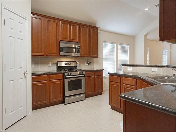 4th image of 11930 Canyon Falls Dr