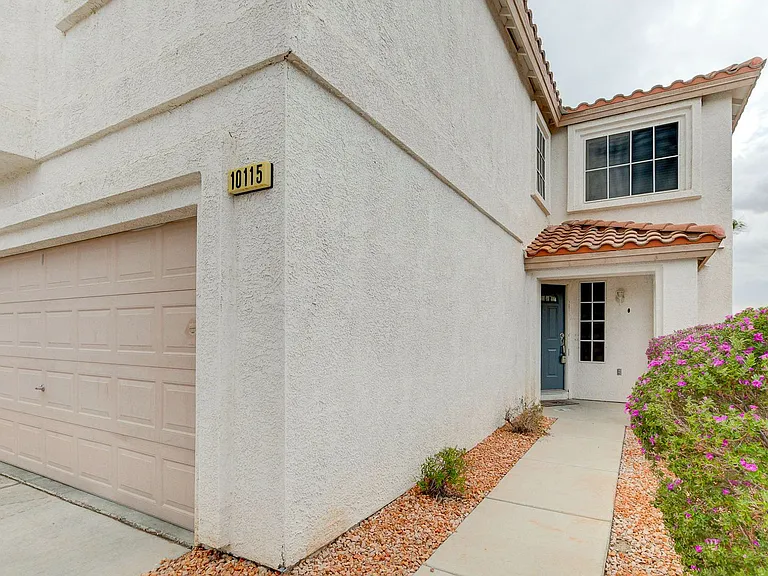 10115 Lemon Thyme St — Photo 4