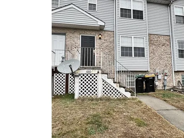 660 Widener Ln, Smyrna, DE 19977