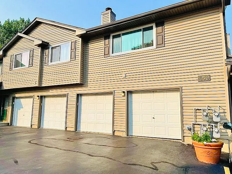 450 Valley Dr #201 — Photo 1
